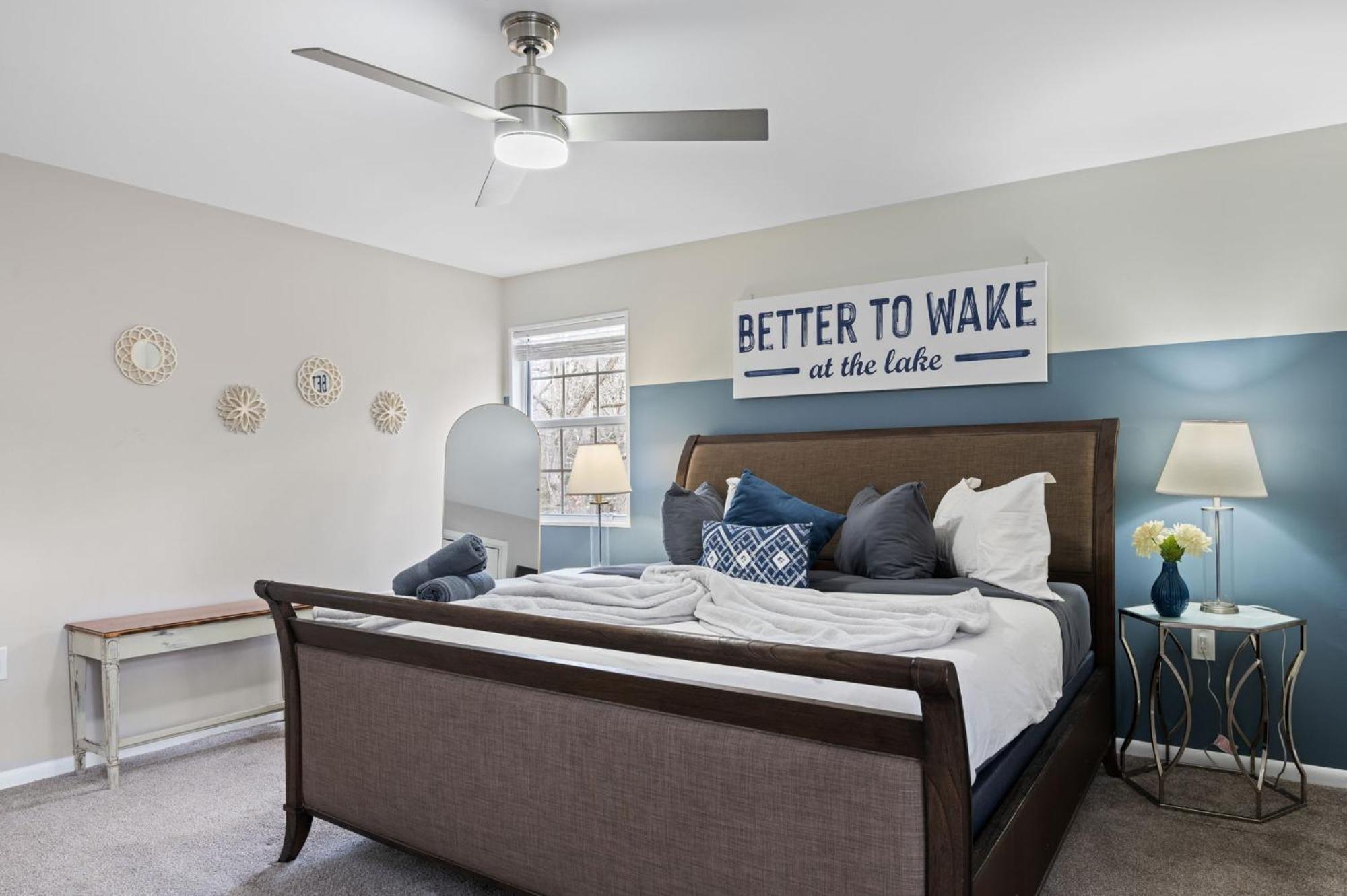 Spacious Entertainment Haven - Hot Tub And