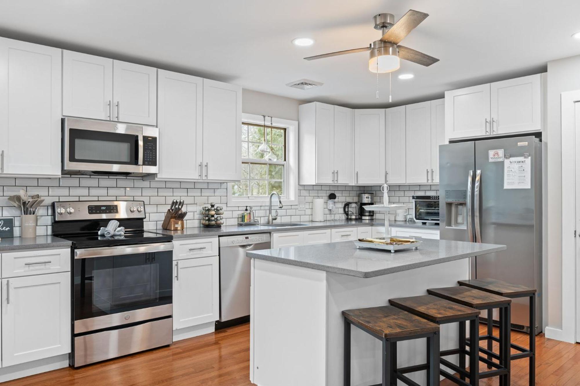 Spacious Entertainment Haven - Hot Tub And Albrightsville