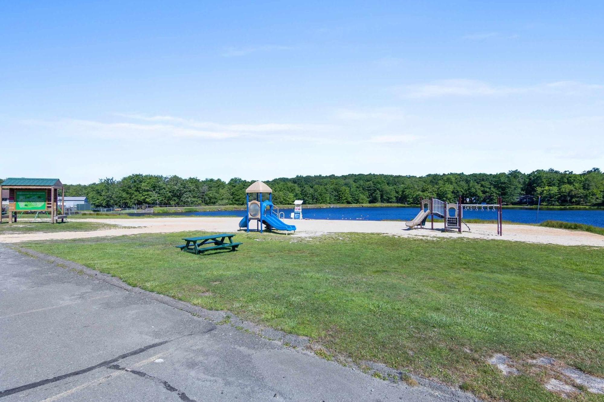 Spacious Entertainment Haven - Hot Tub And Albrightsville